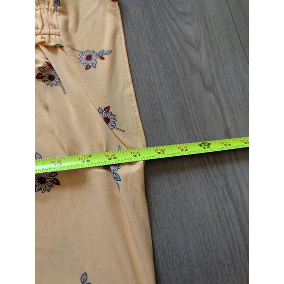 Liz Claiborne Womens Floral Print Blouse Yellow With Keyhole Neckline & Ruffled - Picture 7 of 7